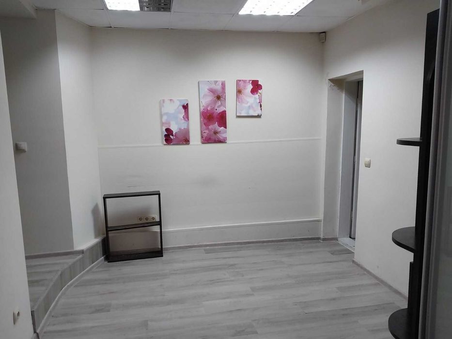 Продаж комерційного приміщення по вул. Собранецька