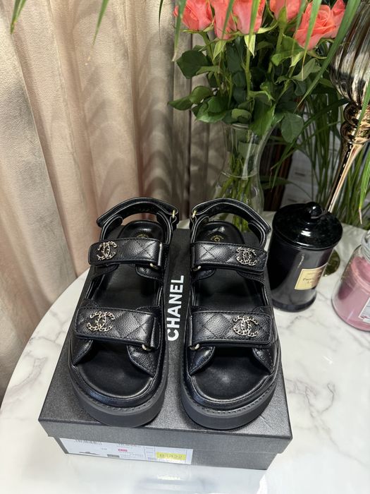 Sandały Chanel black leather