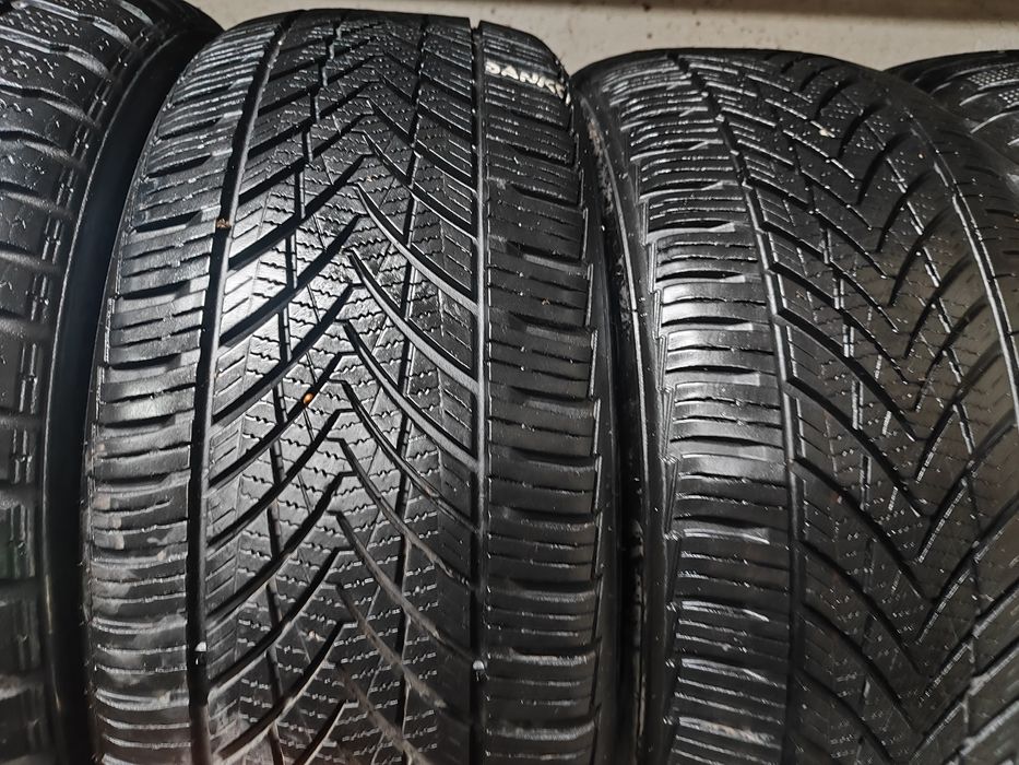 205/50 r 17 пари зимових шин з Європи.
