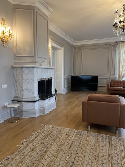 Продаж! Квартира з видом на драмтеатр — історичний центр міста