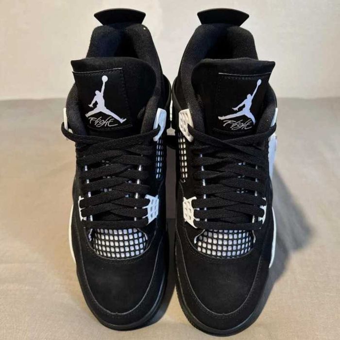 Jordan 4 Retro White Thunder R.42