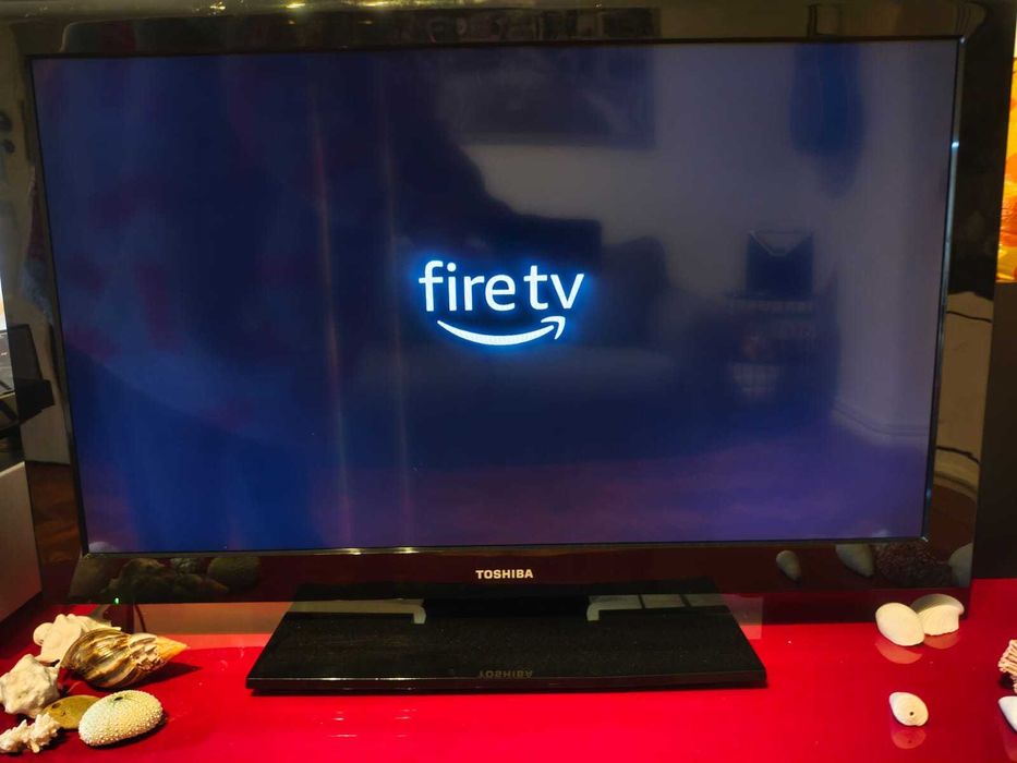 TV 32" Toshiba com pouco uso