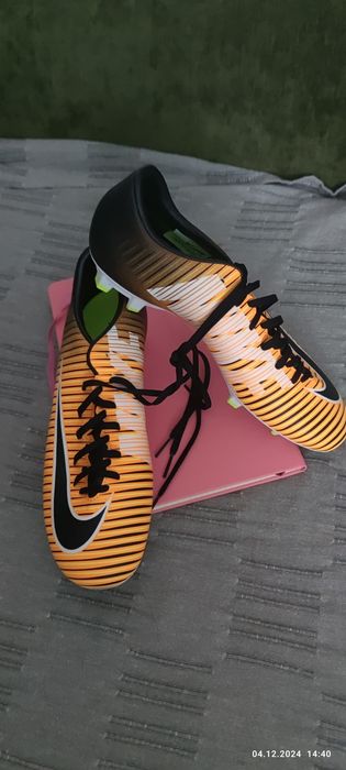 Бутси футбольні НОВІ ОРИГІНАЛ Nike Mercurial 40.5 розмір