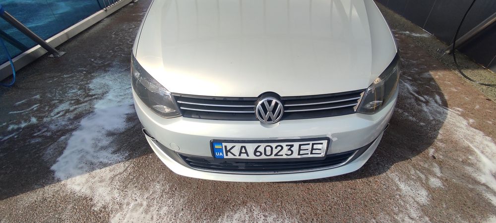 Volkswagen polo sedan