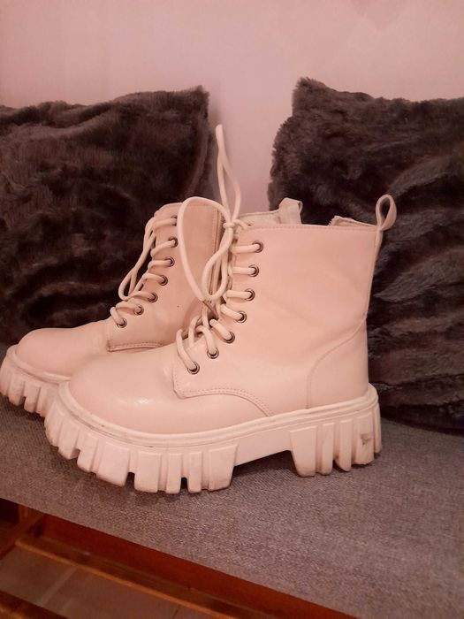 Botas estilo militar