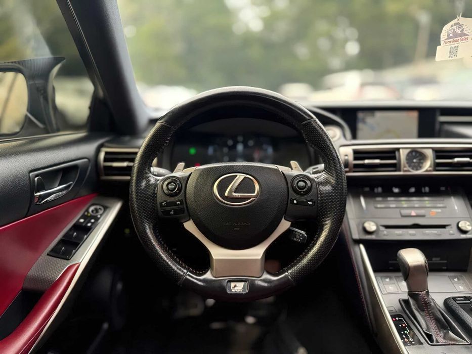 Lexus IS 300      2016