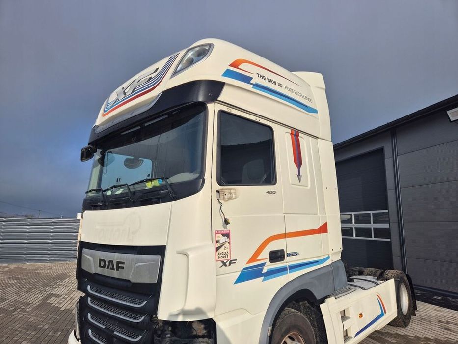 kabina biała kompletna daf xf 106 euro 6 lift super space cab