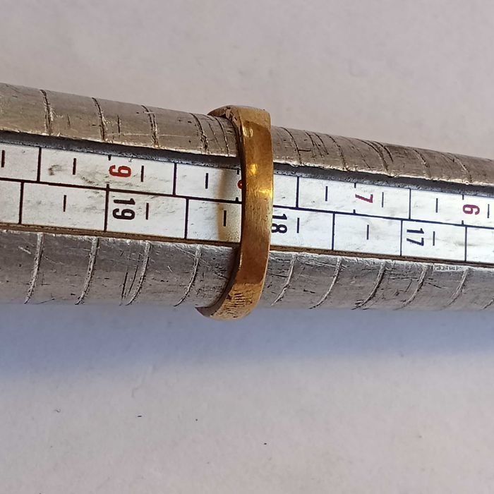 Vintage Sygnet LEO Lew – Handmade Boho, Unikat z UK, Styl Retro