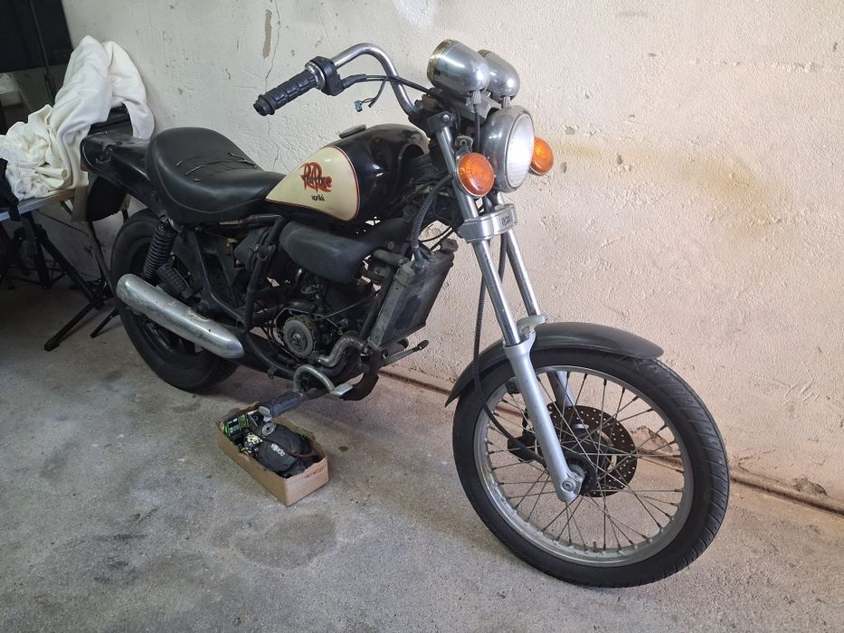 Aprilia Red Rose 50cc (Faça uma proposta)
