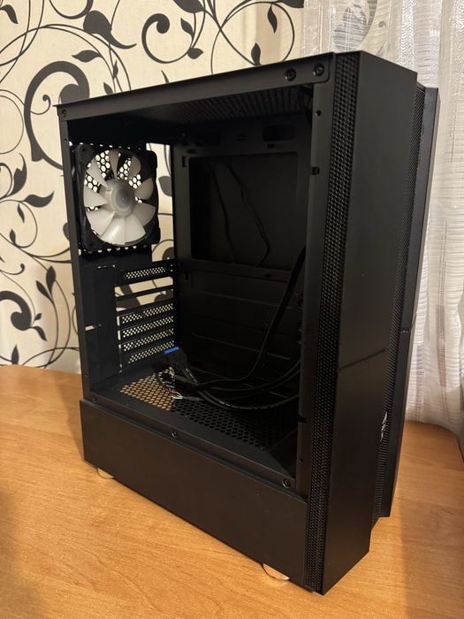 Корпус пк FSp + 3 вентилятора