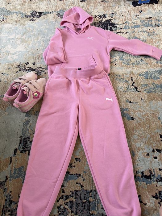 Взуття для дівчинки Puma кеди 34,5