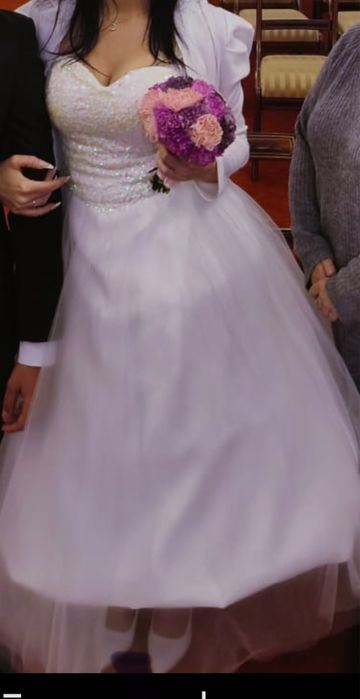 Suknia ślubna+bolerkofuterko+halka