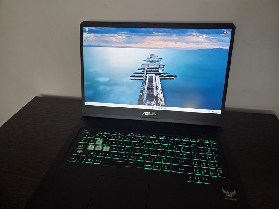 ASUS TUF Gaming 17,3, + Windows , AMD Ryzen 5, 2,1 ghz 8GB 512GB