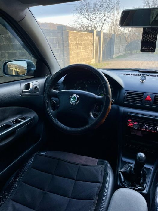 Skoda.turka2003)()