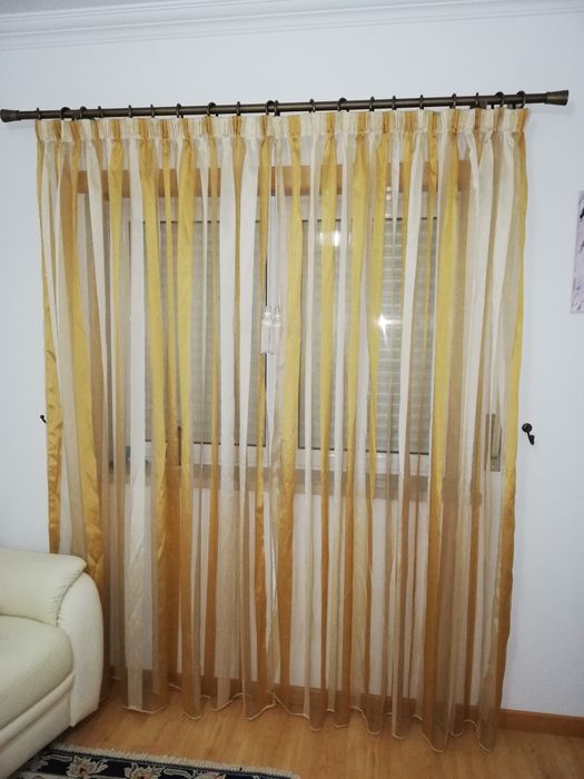 Cortinados com barra