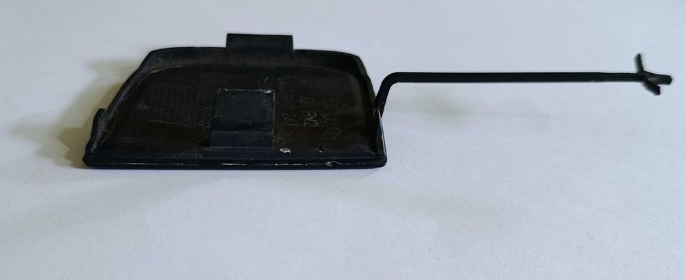 zaslepka zderzaka haka przod Audi A3 8P 03-08r