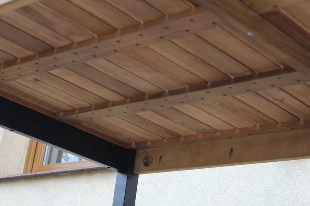 Drewniany komplet mebli ogrodowych