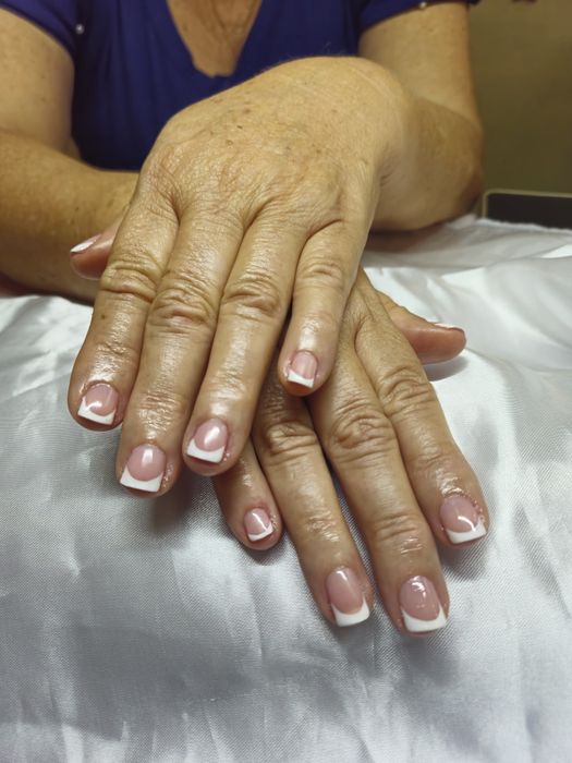 Manicure e Pedicure64840534832387124