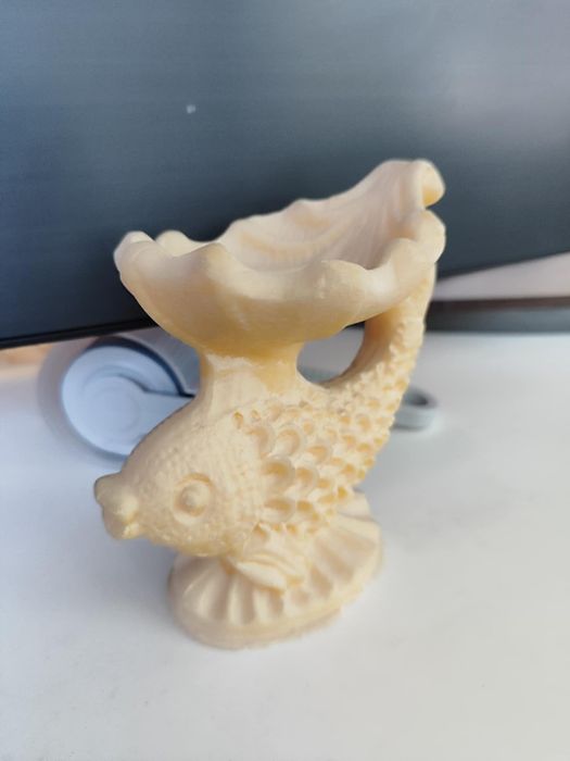 Rzeźba rybki szczęścia