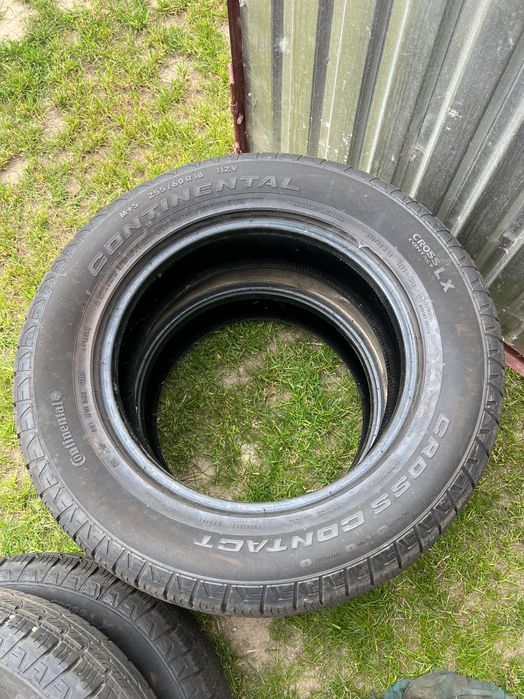 Opony continental 255/60R18
