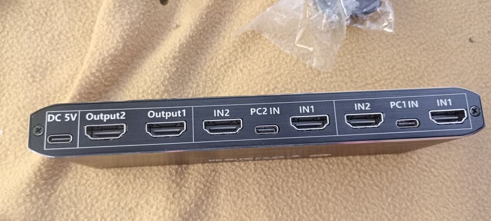 Konsola kvm HDMI