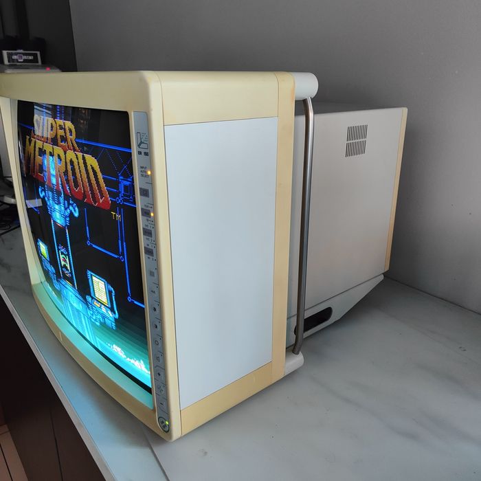 Monitor CRT RGB lemke er150 20" medyczny