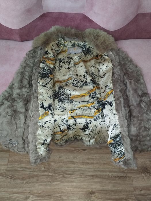 Продам полушубок у хорошому стані