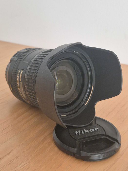 Objectiva Nikon AF-S DX Zoom 16-85mm f/3.5-5.6G ED VR