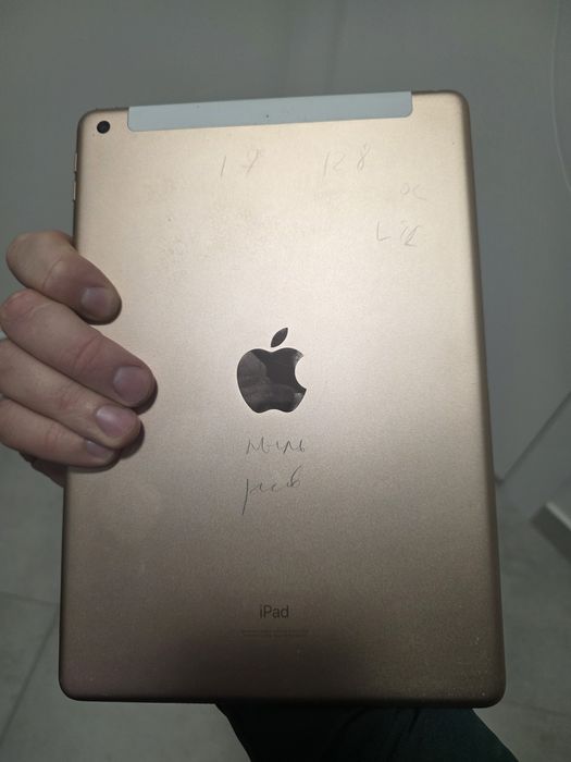 iPad 7 покоління. 2020 рік. 128GB. Silver. Без обмежень