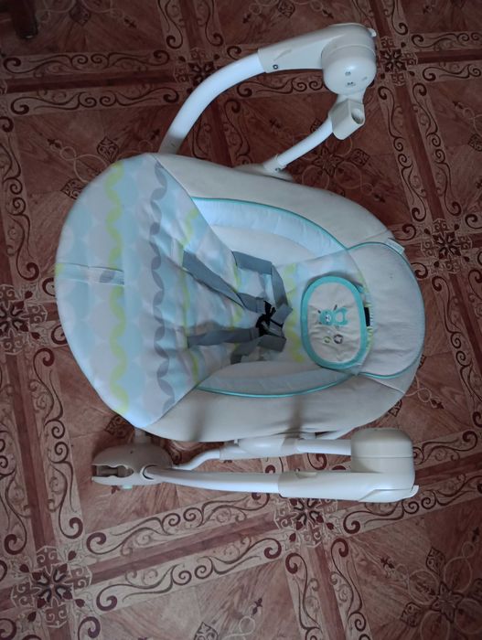 Bujaczek leżaczek ingenuity