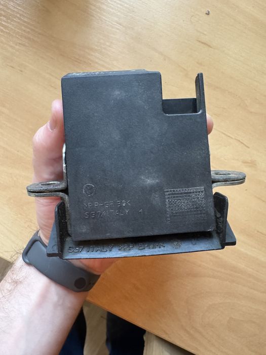 Замок Golf 7 під ремонт