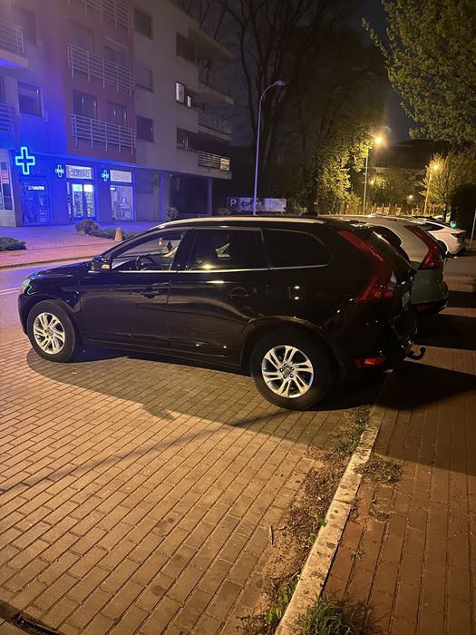 Volvo xc 60. 2,4 d5 AWD automat