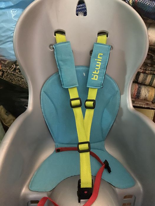Cadeirinha de criança pra bicicleta BTwin