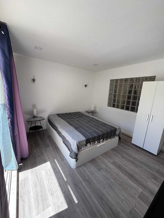 Arrenda-se apartamento T2 Costa da Caparica