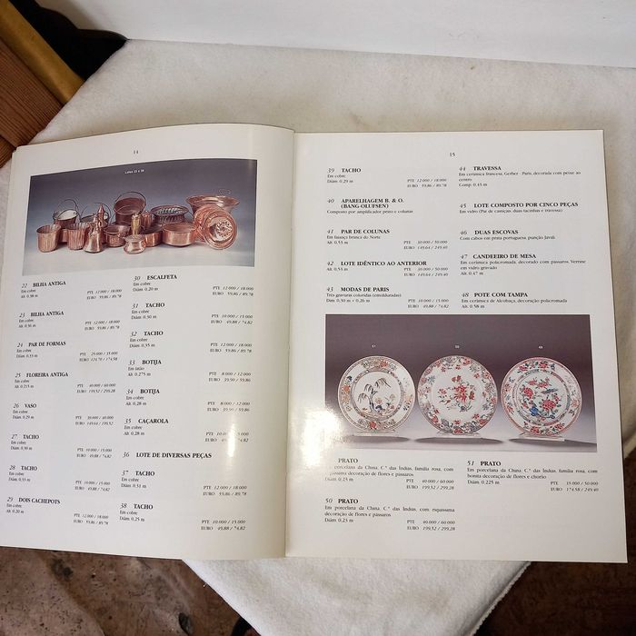 Livro antiguidades leilões Leiria e Nascimento,Lda
