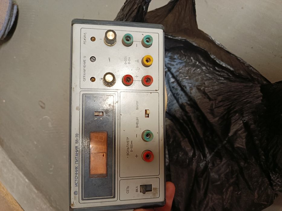 Источник питания Б5-70