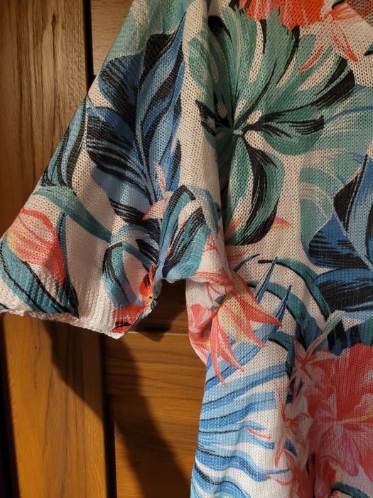 Bluzka sweterkowa L kwiaty