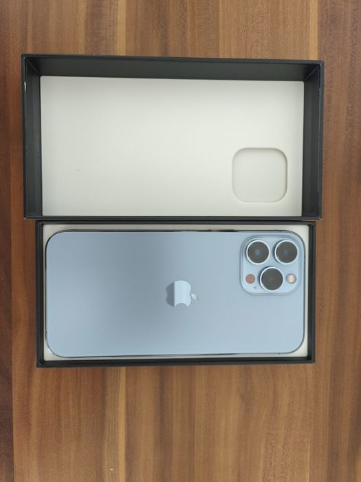 iPhone 13 Pro max azul