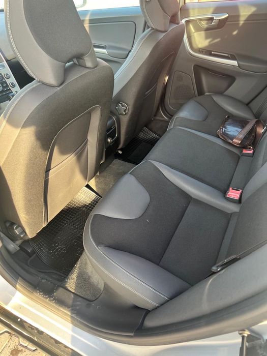 Автомобіль Вольво Volvo XC60 2010