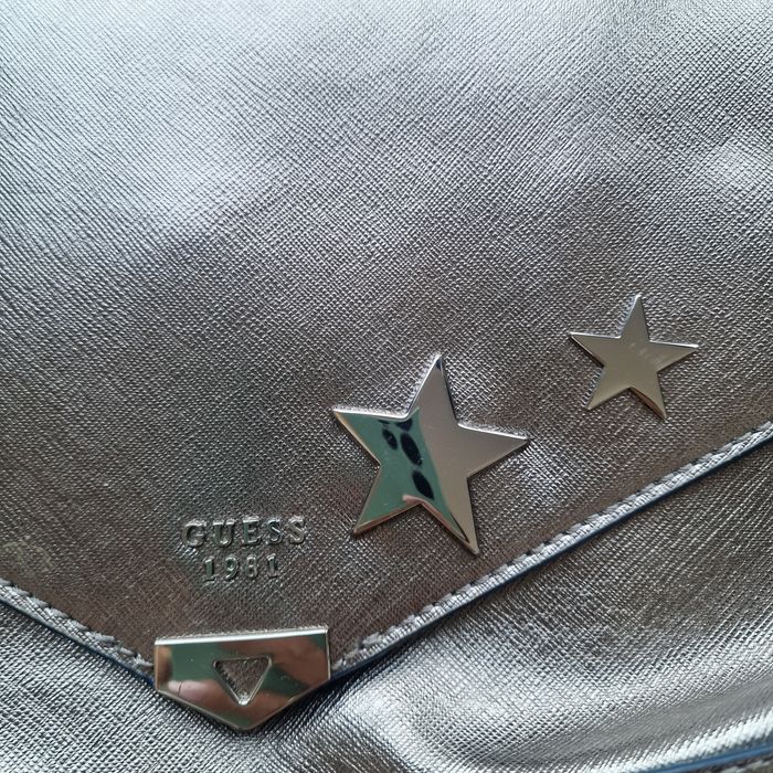 Torebka crossbody Guess