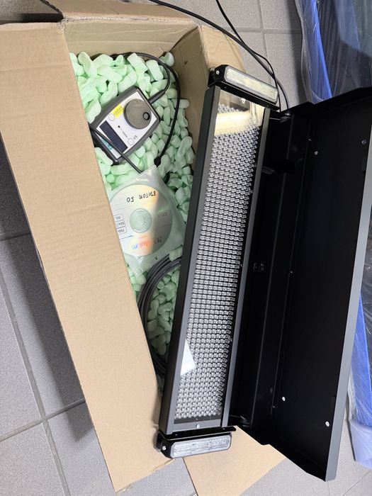 Tablica  samochodowa led wyświetlacz podnosony TVRDEX