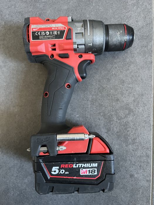 Безщітковий Акум.Ударний шуруповерт Milwaukee M18 FPD 3