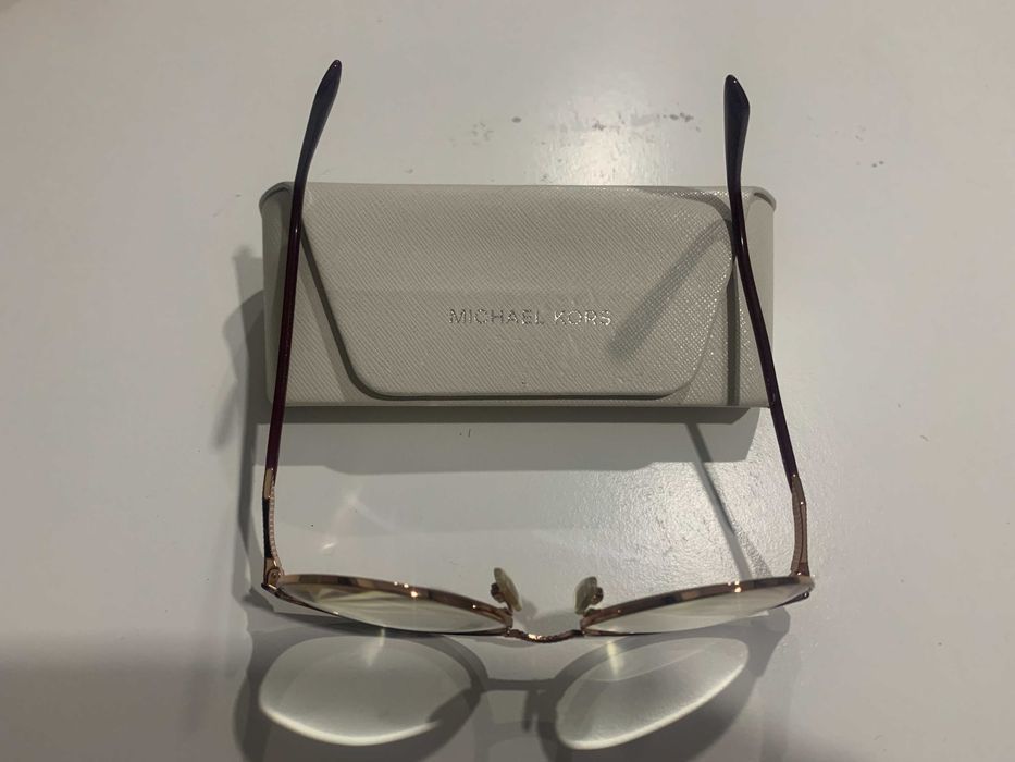 Óculos com lentes progressivas, cor bordô/dourado, MICHAEL KORS