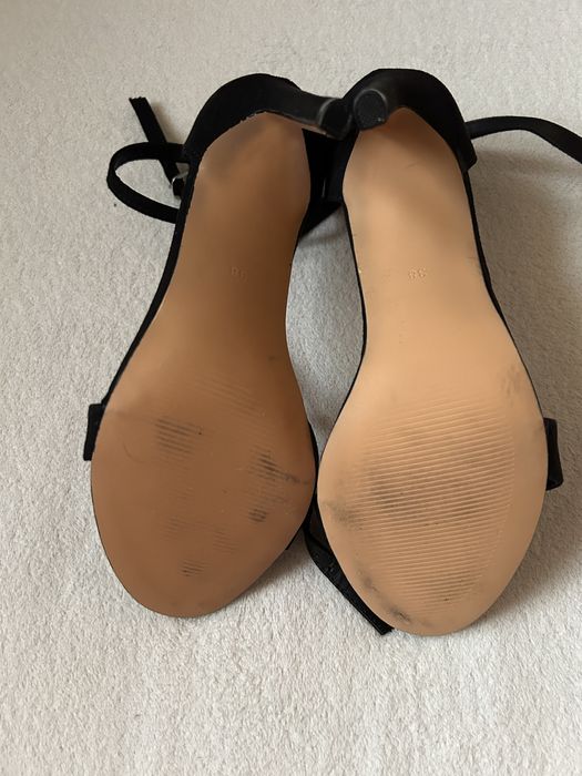 Sandały na obcasie Even&Odd 38