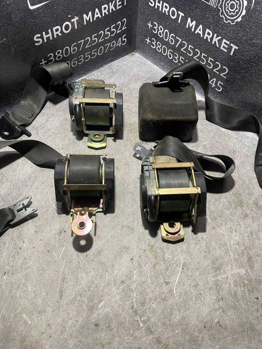 Паски ремені безпеки передні та задні Renault Laguna 2 2001-2007
