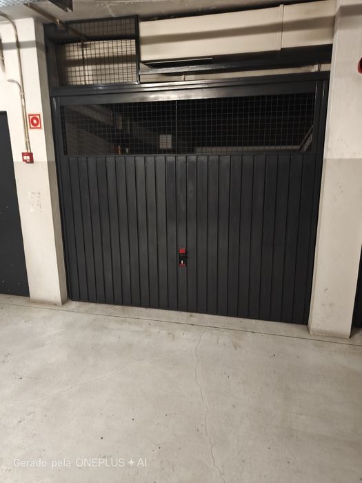 Estacionamento/box