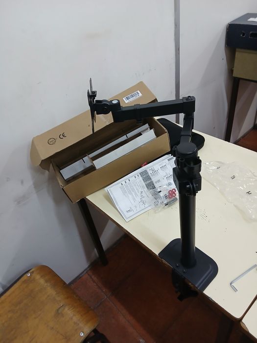 Suporte de computador da mesa