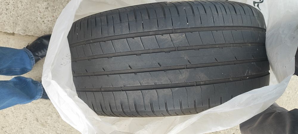 Резина Good year  255/40R20