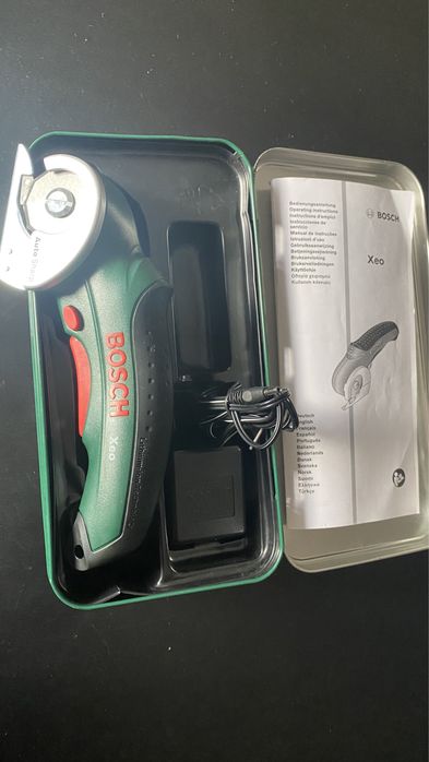 Cortador universal sem fio XEO BOSCH