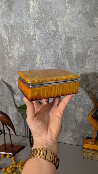 Szkatułka Vintage z bursztynowo - miodowego